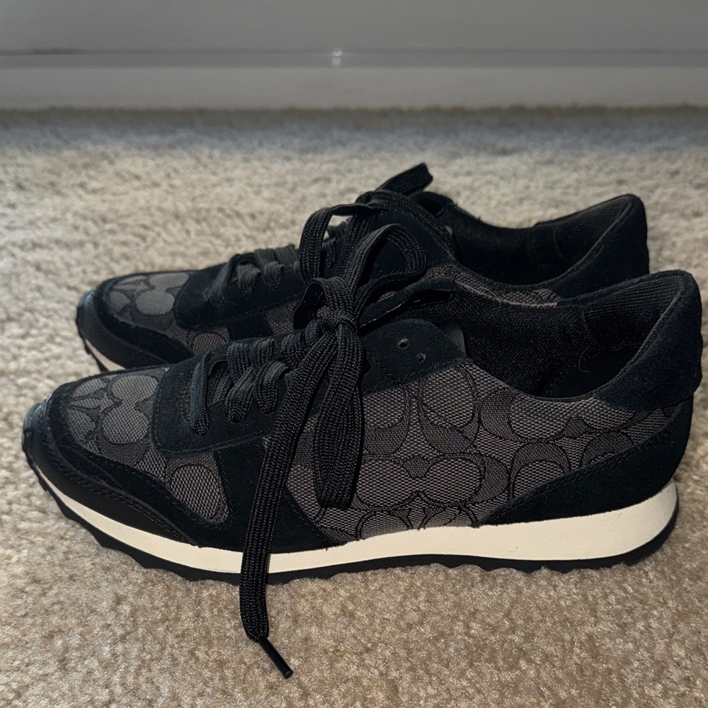 Coach Low-Top Signature Jacquard Sneakers – Black, Brand New Without Tags.Size 6